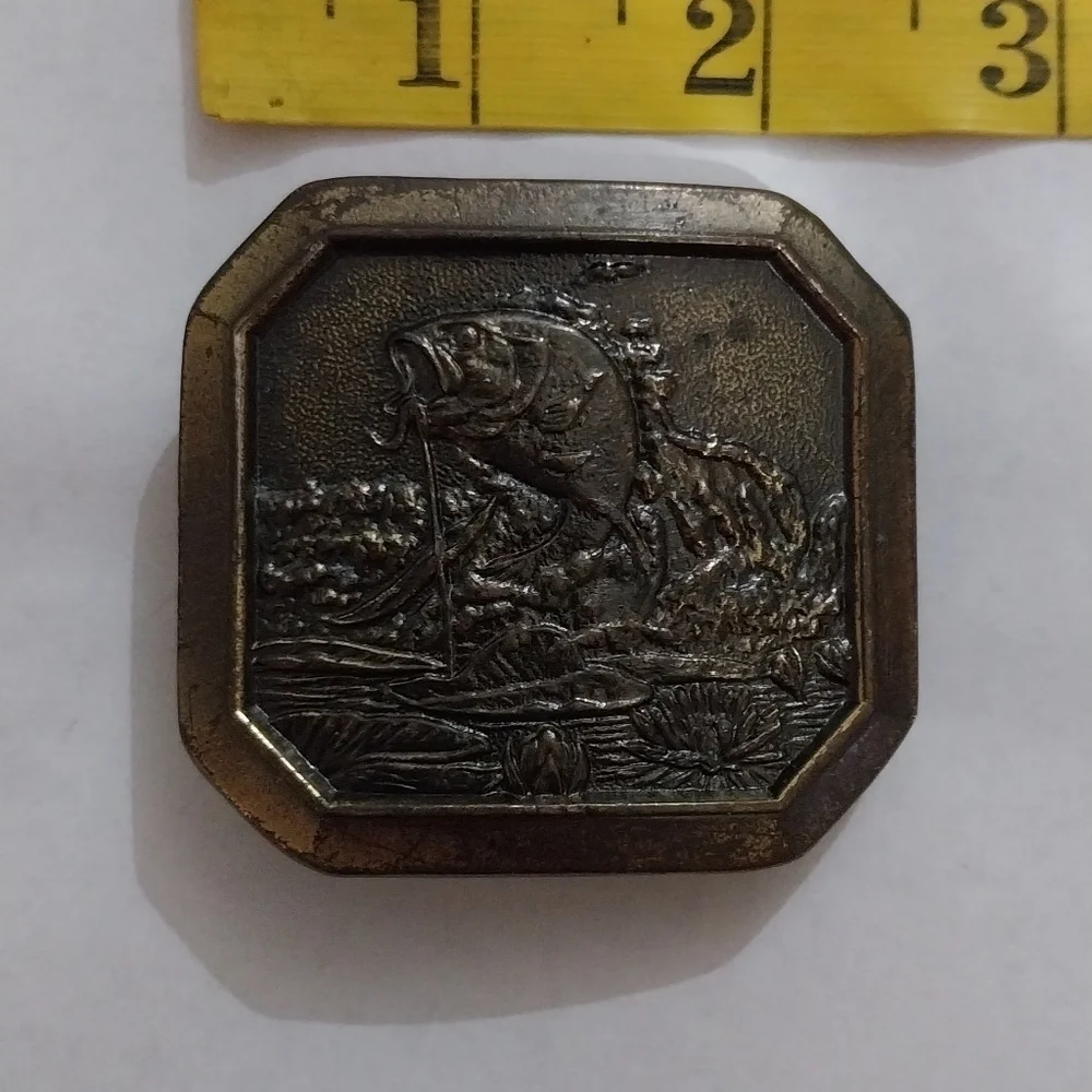 Belt buckle fish vintage
